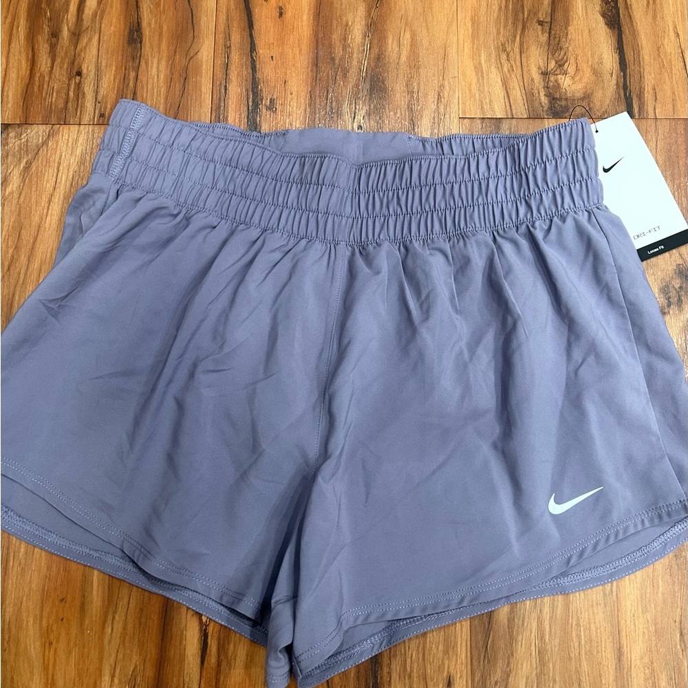 Nike Dri-Fit Mid Rise Shorts - Daybreak